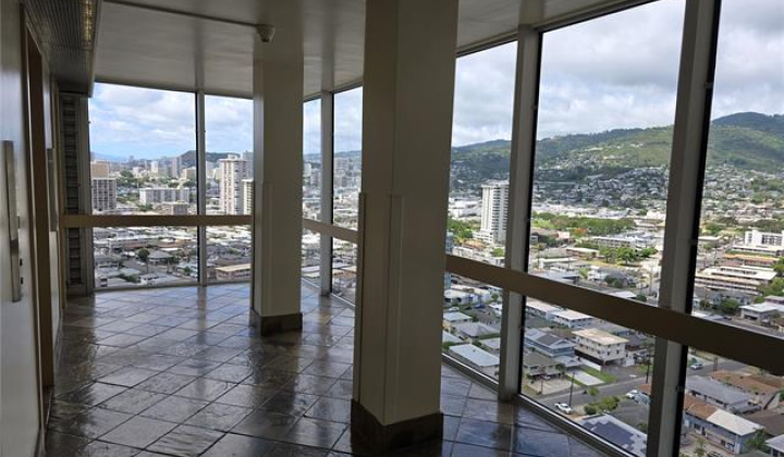 555 大学 Avenue,Honolulu,Hawaii,96826,1 ベッドルーム ベッドルーム,1 バスルームバスルーム,コンド / タウンハウス,University,25,18226905