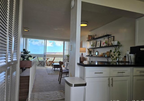 555 大学 Avenue,Honolulu,Hawaii,96826,1 ベッドルーム ベッドルーム,1 バスルームバスルーム,コンド / タウンハウス,University,25,18226905