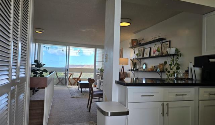 555 大学 Avenue,Honolulu,Hawaii,96826,1 ベッドルーム ベッドルーム,1 バスルームバスルーム,コンド / タウンハウス,University,25,18226905