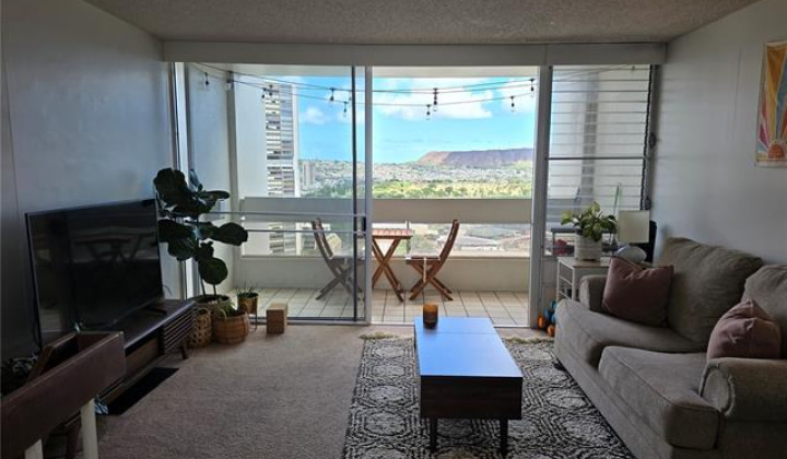 555 大学 Avenue,Honolulu,Hawaii,96826,1 ベッドルーム ベッドルーム,1 バスルームバスルーム,コンド / タウンハウス,University,25,18226905