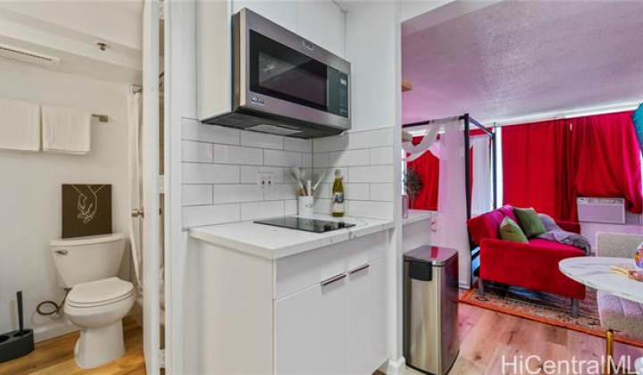 445 seaside Avenue,Honolulu,Hawaii,96815,1 BathroomBathrooms,Condo/Townhouse,seaside,15,18690838