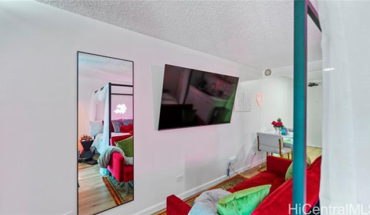 445 seaside Avenue,Honolulu,Hawaii,96815,1 BathroomBathrooms,Condo/Townhouse,seaside,15,18690838