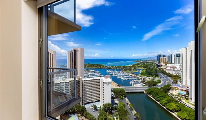 1551 Ala Wai Boulevard,Honolulu,Hawaii,96815,2 ベッドルーム ベッドルーム,2 バスルームバスルーム,コンド / タウンハウス,Ala Wai,29,18691403