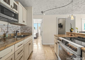 2442 Kuhio Avenue,Honolulu,Hawaii,96815,2 ベッドルーム ベッドルーム,1 バスルームバスルーム,コンド / タウンハウス,Kuhio,11,18228596