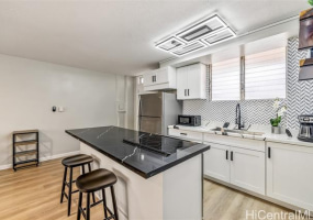 225 Liliuokalani Avenue,Honolulu,Hawaii,96815,2 ベッドルーム ベッドルーム,1 バスルームバスルーム,コンド / タウンハウス,Liliuokalani,5,18228655