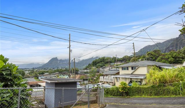 45-595 Keaahala Road,Kaneohe,Hawaii,96744,3 Bedrooms Bedrooms,1 BathroomBathrooms,Single family,Keaahala,18228871