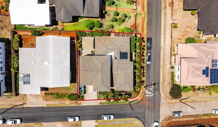 3750 Kaimuki Avenue,Honolulu,Hawaii,96816,6 ベッドルーム ベッドルーム,4 バスルームバスルーム,一戸建て,Kaimuki,18691821