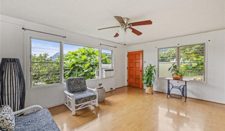 45-595 Keaahala Road,Kaneohe,Hawaii,96744,3 Bedrooms Bedrooms,1 BathroomBathrooms,Single family,Keaahala,18228871