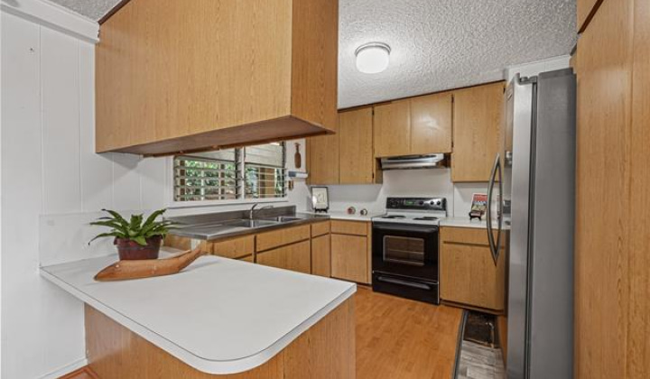 45-595 Keaahala Road,Kaneohe,Hawaii,96744,3 Bedrooms Bedrooms,1 BathroomBathrooms,Single family,Keaahala,18228871