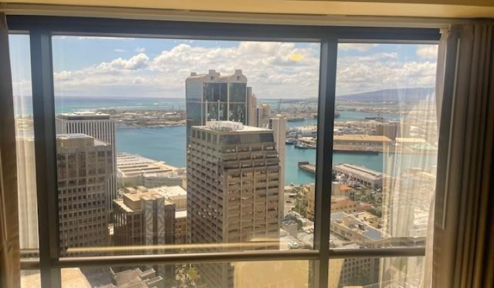 1088 Bishop Street,Honolulu,Hawaii,96813,1 Bedroom Bedrooms,1 BathroomBathrooms,Condo/Townhouse,Bishop,36,19394754