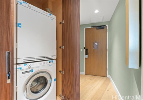 2139 Kuhio Avenue,Honolulu,Hawaii,96815,2 ベッドルーム ベッドルーム,3 バスルームバスルーム,コンド / タウンハウス,Kuhio,36,18229320