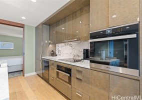 2139 Kuhio Avenue,Honolulu,Hawaii,96815,2 ベッドルーム ベッドルーム,3 バスルームバスルーム,コンド / タウンハウス,Kuhio,36,18229320