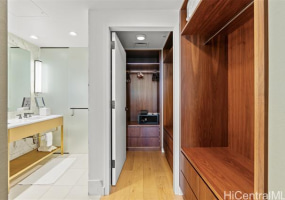 2139 Kuhio Avenue,Honolulu,Hawaii,96815,2 ベッドルーム ベッドルーム,3 バスルームバスルーム,コンド / タウンハウス,Kuhio,36,18229320