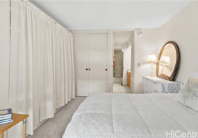 1717 Mott Smith Drive,Honolulu,Hawaii,96822,1 Bedroom Bedrooms,1 BathroomBathrooms,Condo/Townhouse,Mott Smith,25,18229619