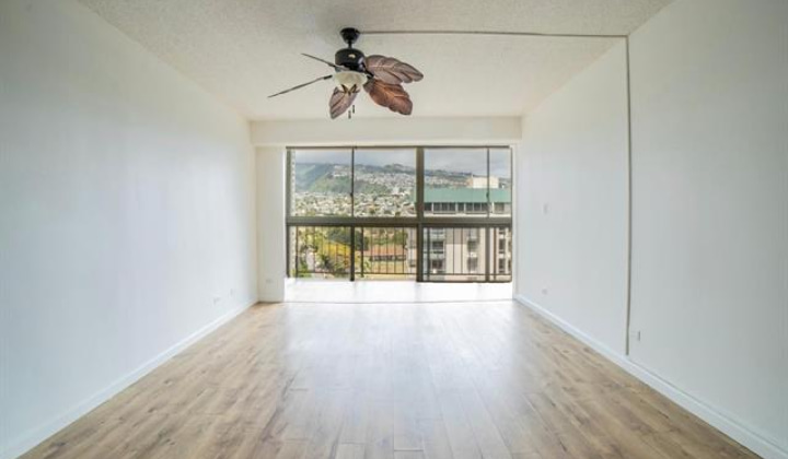 2575 Kuhio Avenue,Honolulu,Hawaii,96815,2 ベッドルーム ベッドルーム,2 バスルームバスルーム,コンド / タウンハウス,Kuhio,15,18692469
