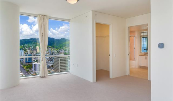 88 Piikoi Street,Honolulu,Hawaii,96814,2 Bedrooms Bedrooms,2 BathroomsBathrooms,Condo/Townhouse,Piikoi,35,18230064