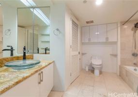 1330 Ala Moana Boulevard,Honolulu,Hawaii,96814,2 Bedrooms Bedrooms,2 BathroomsBathrooms,Condo/Townhouse,Ala Moana,31,17826948