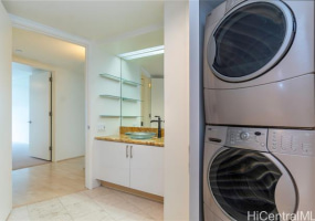 88 Piikoi Street,Honolulu,Hawaii,96814,2 Bedrooms Bedrooms,2 BathroomsBathrooms,Condo/Townhouse,Piikoi,35,18230064
