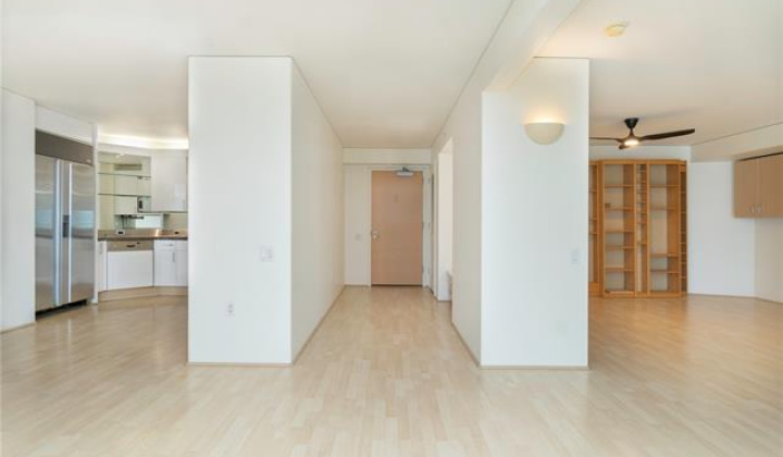88 Piikoi Street,Honolulu,Hawaii,96814,2 Bedrooms Bedrooms,2 BathroomsBathrooms,Condo/Townhouse,Piikoi,35,18230064