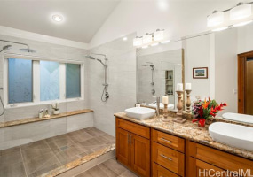 4644 Kolohala Street,Honolulu,Hawaii,96816,6 ベッドルーム ベッドルーム,6 バスルームバスルーム,一戸建て,Kolohala,18230320