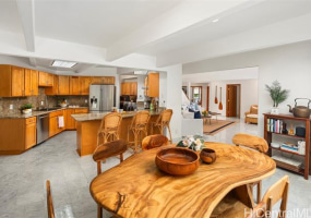 4644 Kolohala Street,Honolulu,Hawaii,96816,6 ベッドルーム ベッドルーム,6 バスルームバスルーム,一戸建て,Kolohala,18230320