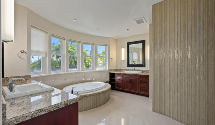 4767 Kahala Avenue,Honolulu,Hawaii,96816,4 ベッドルーム ベッドルーム,4 バスルームバスルーム,一戸建て,Kahala,18693093