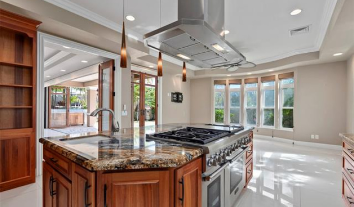 4767 Kahala Avenue,Honolulu,Hawaii,96816,4 ベッドルーム ベッドルーム,4 バスルームバスルーム,一戸建て,Kahala,18693093