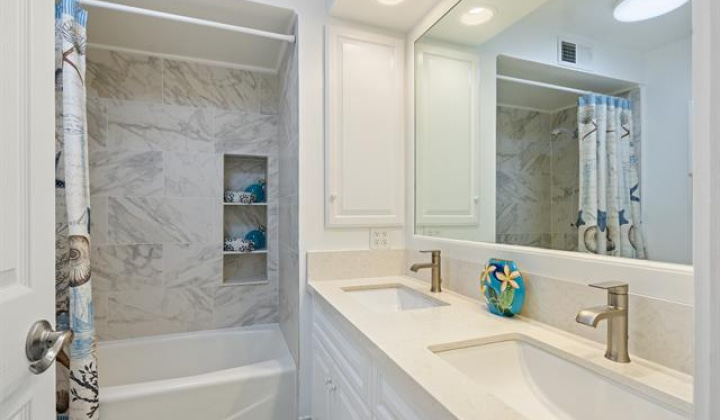 6770 Hawaii Kai Drive,Honolulu,Hawaii,96825,2 Bedrooms Bedrooms,2 BathroomsBathrooms,Condo/Townhouse,Hawaii Kai,206,18230948