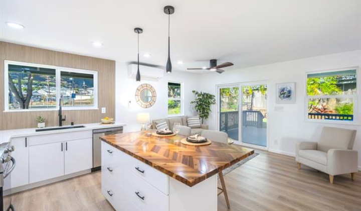 4611 Aliikoa Street,Honolulu,Hawaii,96821,3 Bedrooms Bedrooms,1 BathroomBathrooms,Single family,Aliikoa,18231088