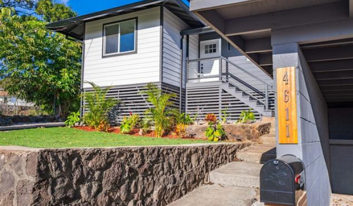 4611 Aliikoa Street,Honolulu,Hawaii,96821,3 Bedrooms Bedrooms,1 BathroomBathrooms,Single family,Aliikoa,18231088