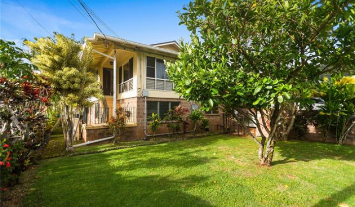 47-325 Ahuimanu Road,Kaneohe,Hawaii,96744,12 Bedrooms Bedrooms,6 BathroomsBathrooms,Single family,Ahuimanu,19396360