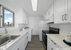 1111 Wilder Avenue,Honolulu,Hawaii,96822,2 ベッドルーム ベッドルーム,2 バスルームバスルーム,コンド / タウンハウス,Wilder,10,18231408