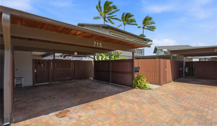 715 Koko Isle Circle,Honolulu,Hawaii,96825,3 ベッドルーム ベッドルーム,2 バスルームバスルーム,コンド / タウンハウス,Koko Isle,1,19397953