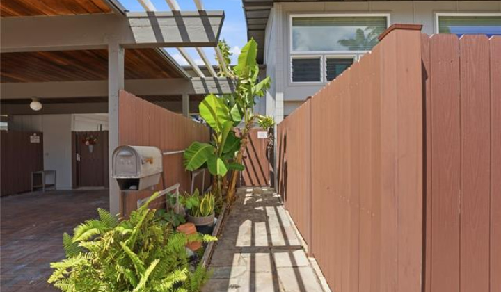 715 Koko Isle Circle,Honolulu,Hawaii,96825,3 ベッドルーム ベッドルーム,2 バスルームバスルーム,コンド / タウンハウス,Koko Isle,1,19397953