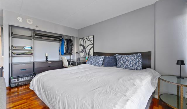 1777 Ala Moana Boulevard,Honolulu,Hawaii,96815,1 Bedroom Bedrooms,1 BathroomBathrooms,Condo/Townhouse,Ala Moana,5,19398780