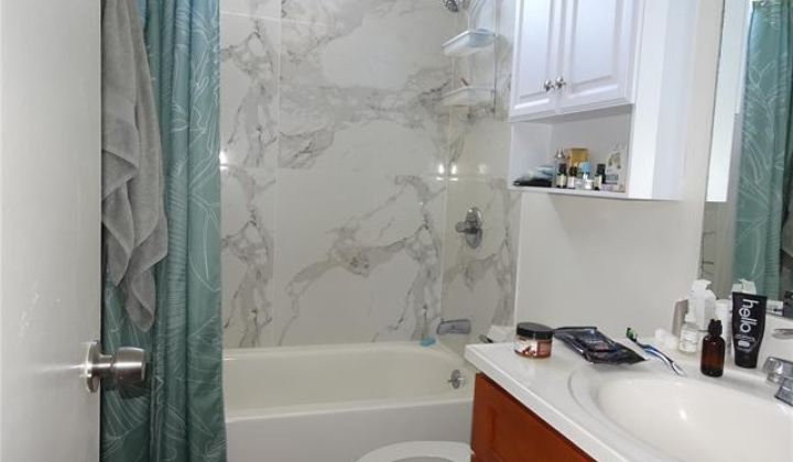 2916 Date Street,Honolulu,Hawaii,96816,2 Bedrooms Bedrooms,2 BathroomsBathrooms,Condo/Townhouse,Date,17,18232692