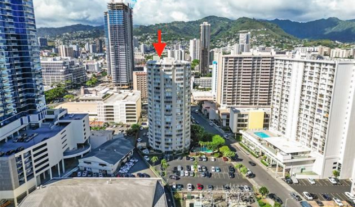 750 Amana Street,Honolulu,Hawaii,96814,1 BathroomBathrooms,Condo/Townhouse,Amana,10,18232962