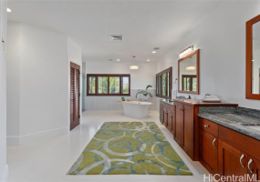 47 Kaapuni Drive,Kailua,Hawaii,96734,6 Bedrooms Bedrooms,5 BathroomsBathrooms,Single family,Kaapuni,18773313