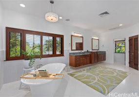 47 Kaapuni Drive,Kailua,Hawaii,96734,6 Bedrooms Bedrooms,5 BathroomsBathrooms,Single family,Kaapuni,18773313