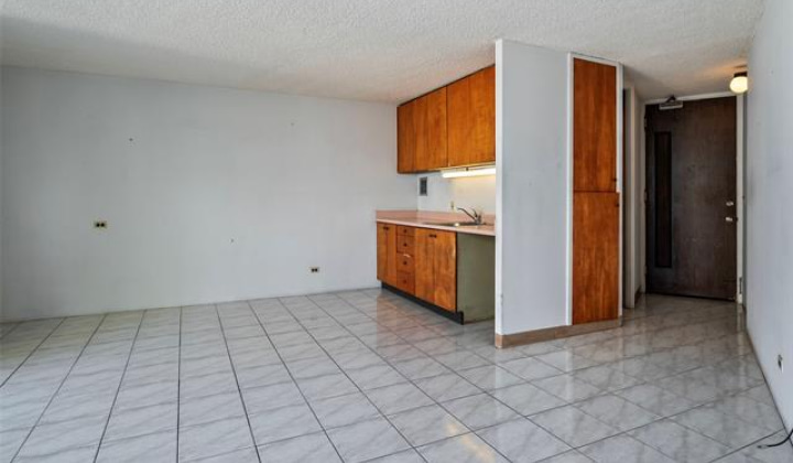 750 Amana Street,Honolulu,Hawaii,96814,1 BathroomBathrooms,Condo/Townhouse,Amana,10,18232962