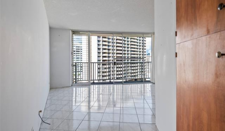 750 Amana Street,Honolulu,Hawaii,96814,1 BathroomBathrooms,Condo/Townhouse,Amana,10,18232962