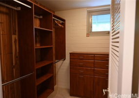 676 Elepaio Street,Honolulu,Hawaii,96816,3 Bedrooms Bedrooms,3 BathroomsBathrooms,Single family,Elepaio,18233204