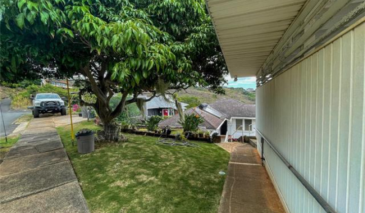 3825 Pukalani Place,Honolulu,Hawaii,96816,3 ベッドルーム ベッドルーム,2 バスルームバスルーム,一戸建て,Pukalani,18245635
