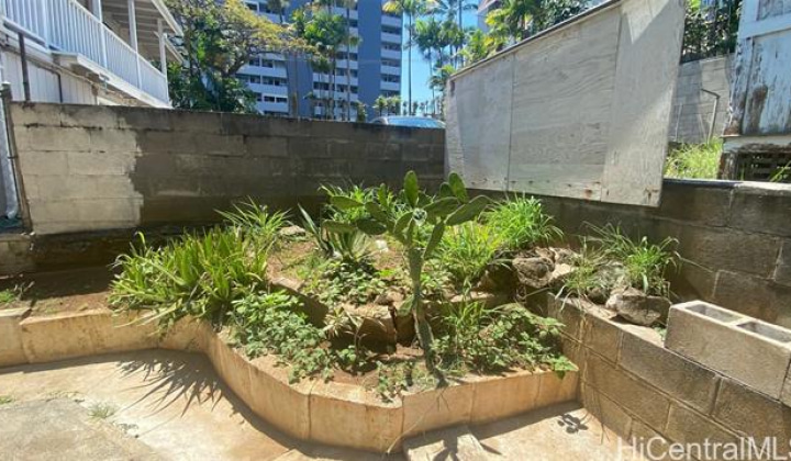 914 Kinau Street,Honolulu,Hawaii,96814,4 Bedrooms Bedrooms,4 BathroomsBathrooms,Single family,Kinau,18246078