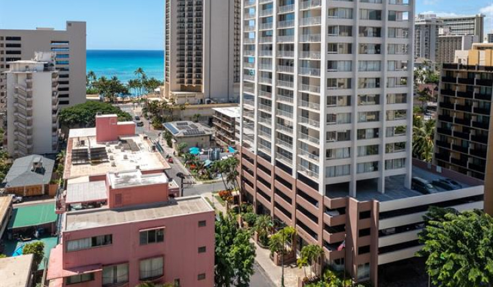 2427 Kuhio Avenue,Honolulu,Hawaii,96815,1 Bedroom Bedrooms,1 BathroomBathrooms,Condo/Townhouse,Kuhio,14,18698491