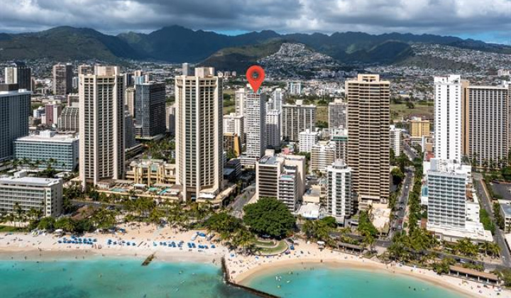2427 Kuhio Avenue,Honolulu,Hawaii,96815,1 Bedroom Bedrooms,1 BathroomBathrooms,Condo/Townhouse,Kuhio,14,18698491