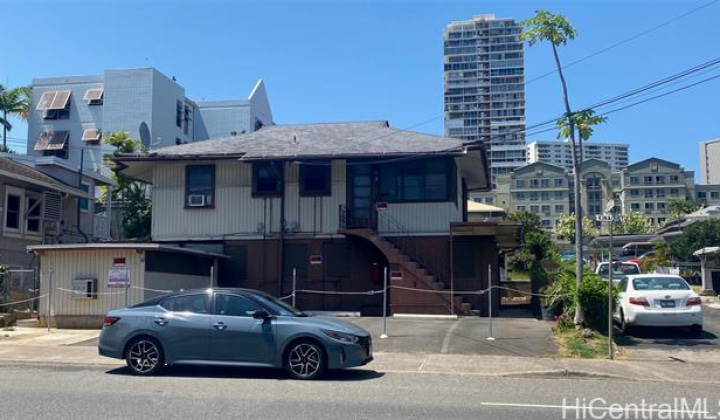 914 Kinau Street,Honolulu,Hawaii,96814,4 Bedrooms Bedrooms,4 BathroomsBathrooms,Single family,Kinau,18246078