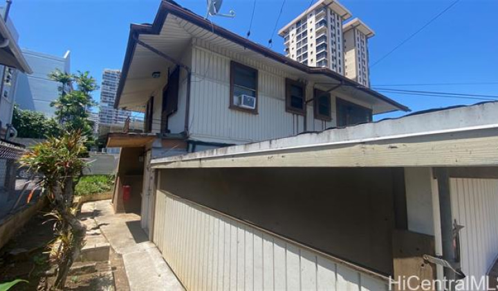 914 Kinau Street,Honolulu,Hawaii,96814,4 Bedrooms Bedrooms,4 BathroomsBathrooms,Single family,Kinau,18246078