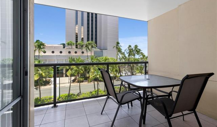 1684 Ala Moana Boulevard,Honolulu,Hawaii,96815,2 Bedrooms Bedrooms,1 BathroomBathrooms,Condo/Townhouse,Ala Moana,3,18246129