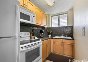 1684 Ala Moana Boulevard,Honolulu,Hawaii,96815,2 Bedrooms Bedrooms,1 BathroomBathrooms,Condo/Townhouse,Ala Moana,3,18246129